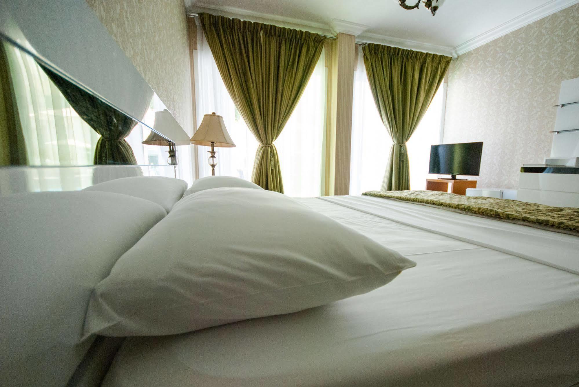 Al Khalidiah Resort Sharjah Exteriör bild